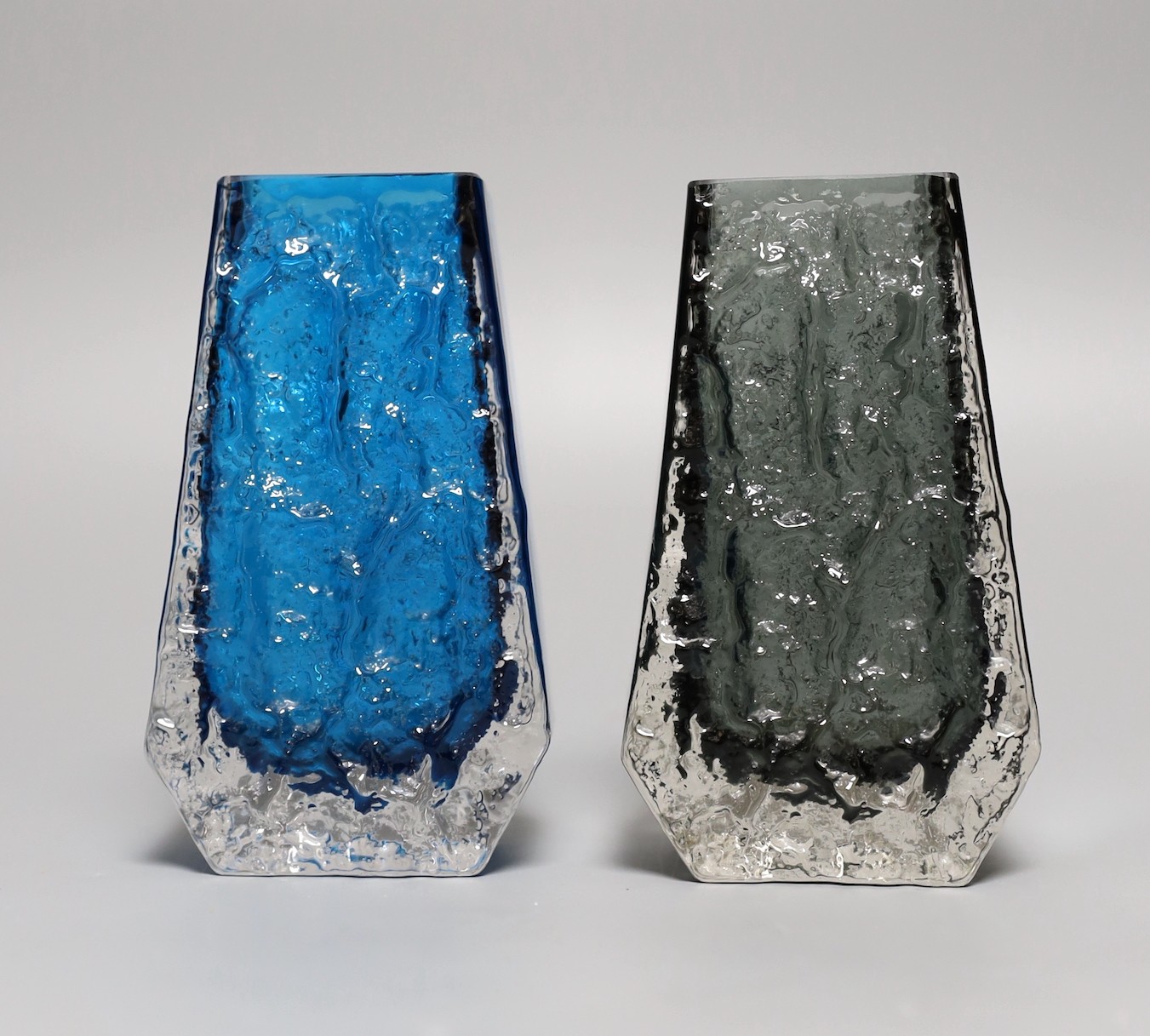 Two Whitefriars glass ‘coffin’ vases, 13cm